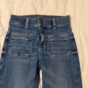 American Eagle Outfitters High-Rise Dark Blue Denim Jeans
